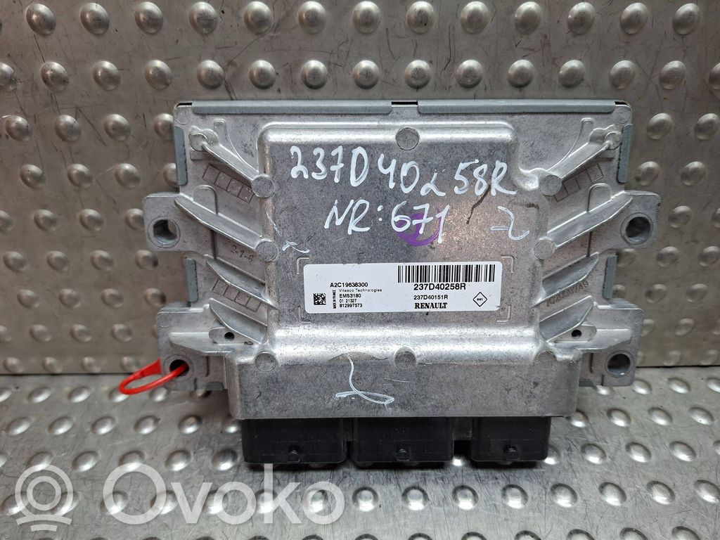 Renault Kangoo II Engine control unit/module 