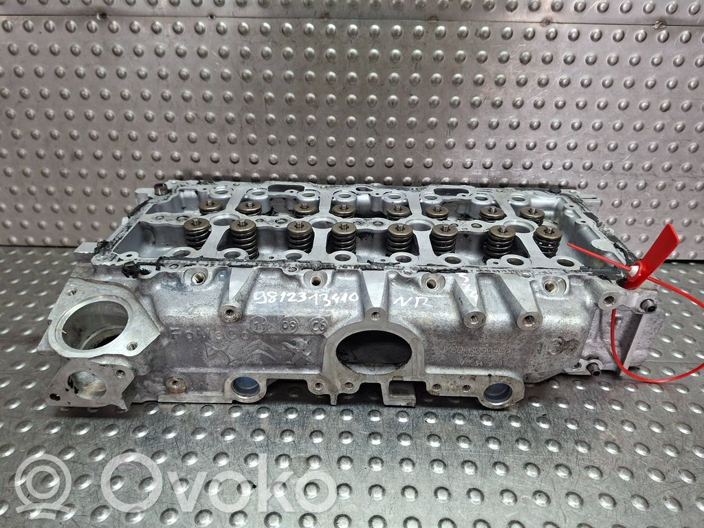 Peugeot 3008 II Engine head 