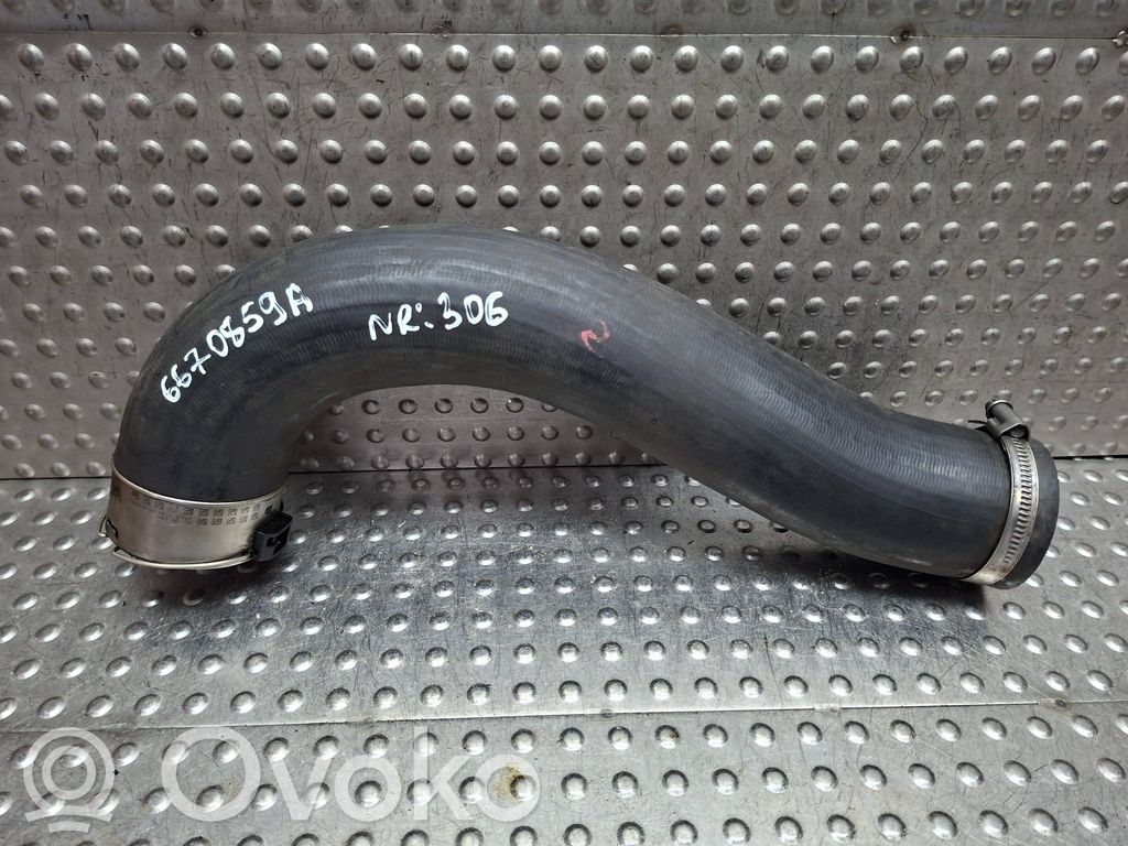 Renault Master III Intercooler hose/pipe 