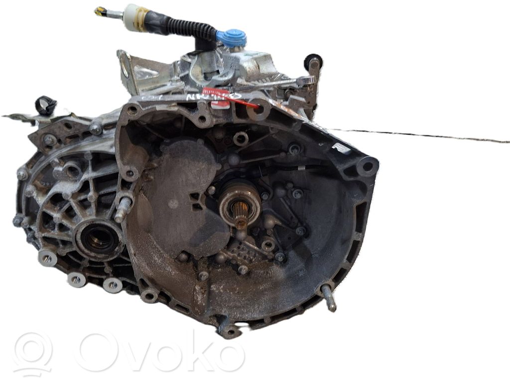 Manualna 6-biegowa skrzynia biegów   S27624827,C63563501