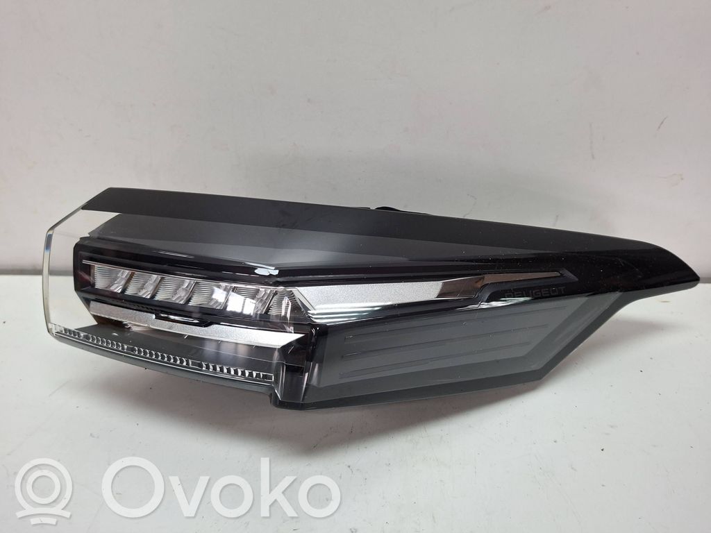 Peugeot 308 Lampă spate în caroserie 