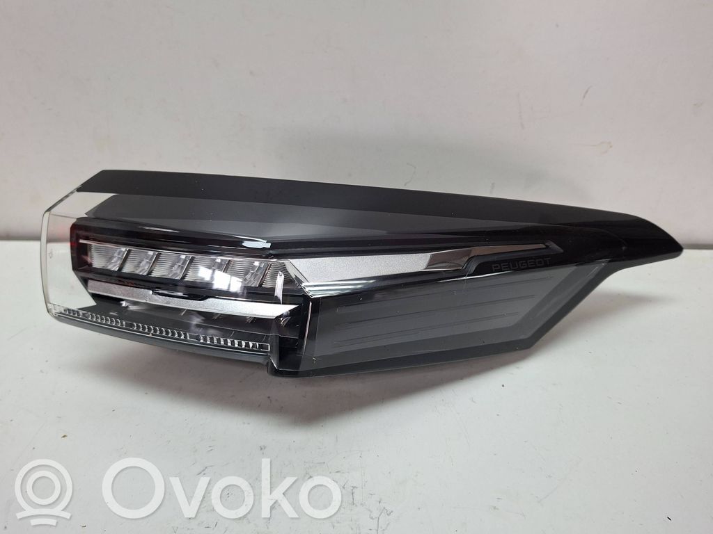 Peugeot 308 Lampă spate în caroserie 