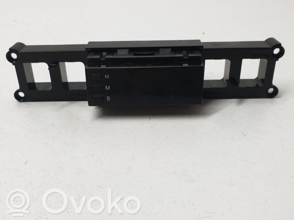 Chevrolet Captiva Clock 