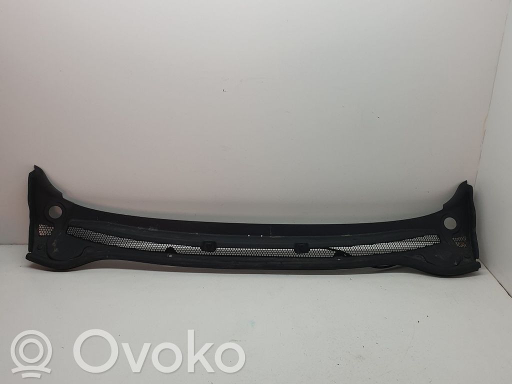 Opel Astra J Wiper trim 