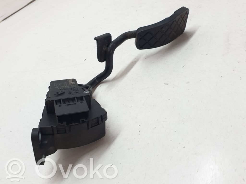 Audi A6 S6 C6 4F Pedał gazu / przyspieszenia 