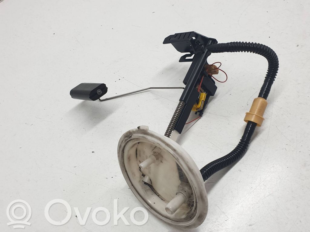 BMW 5 E60 E61 Fuel level sensor 