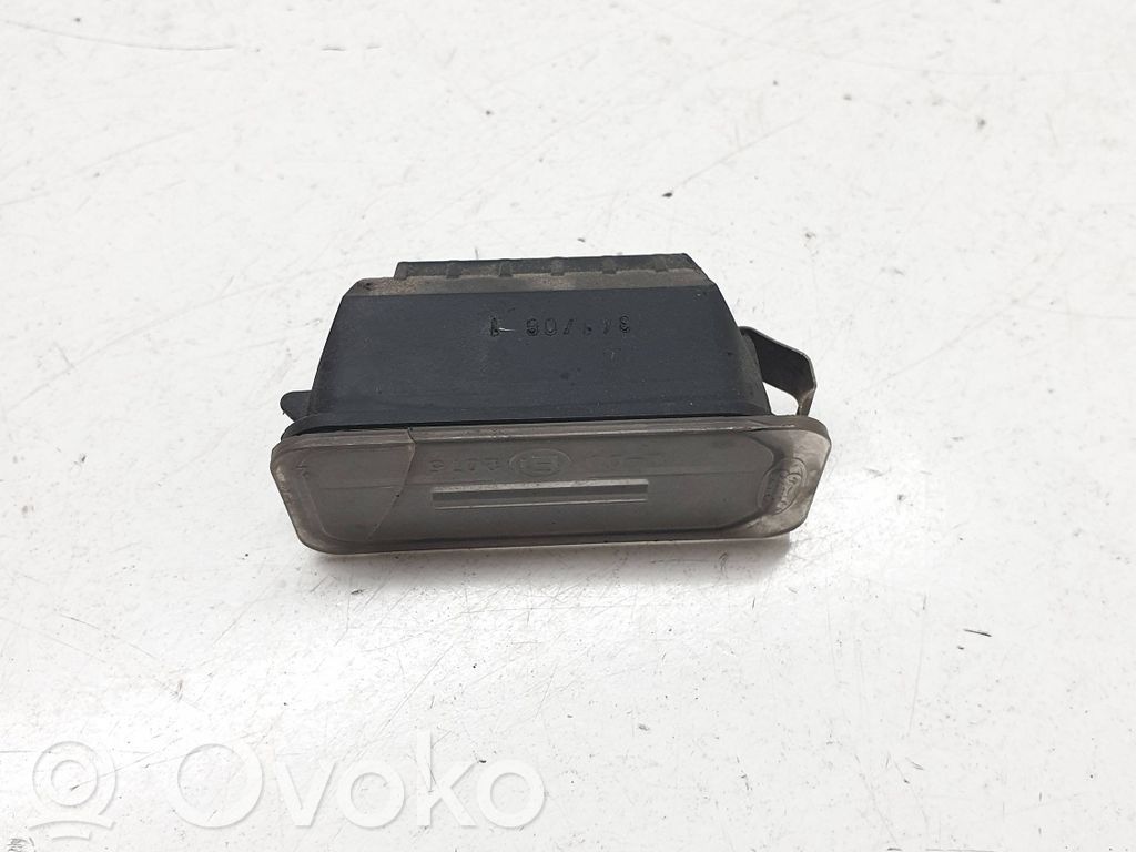 Éclairage de plaque d'immatriculation   7S7113550AB,46391