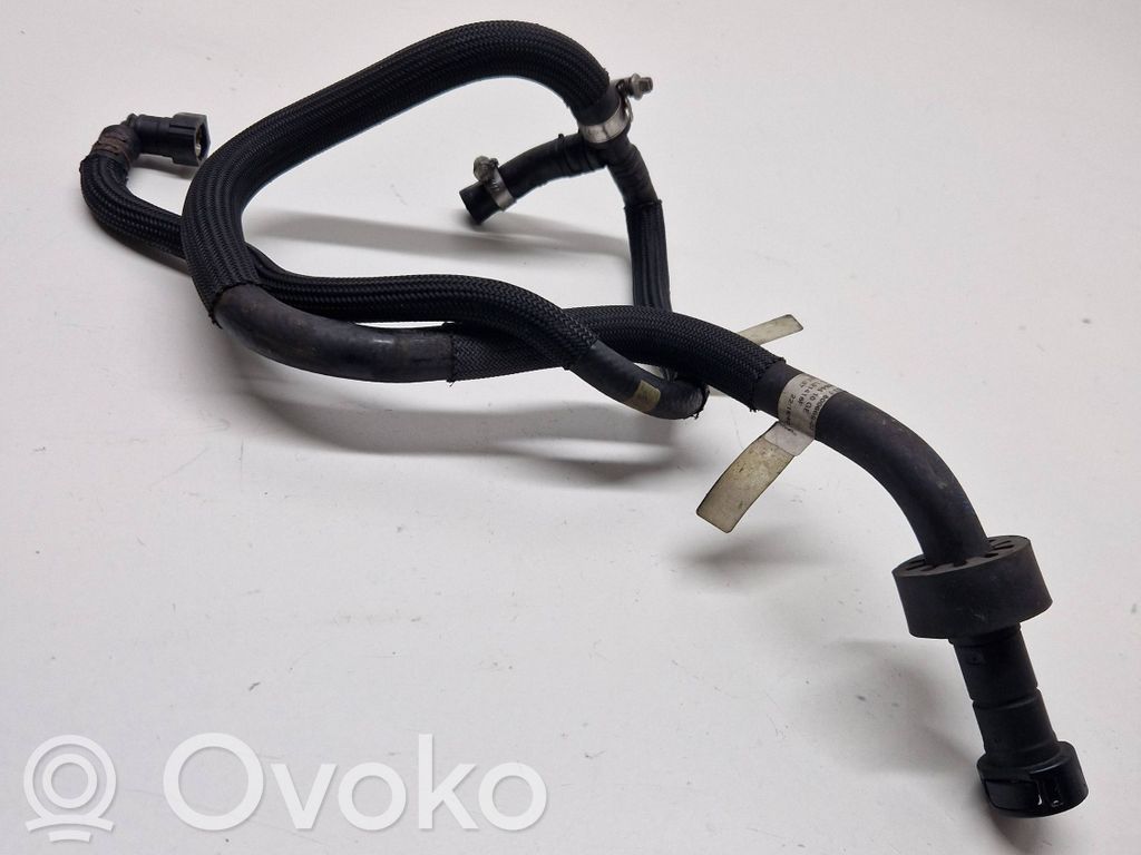 BMW 3 E92 E93 Fuel line pipe 