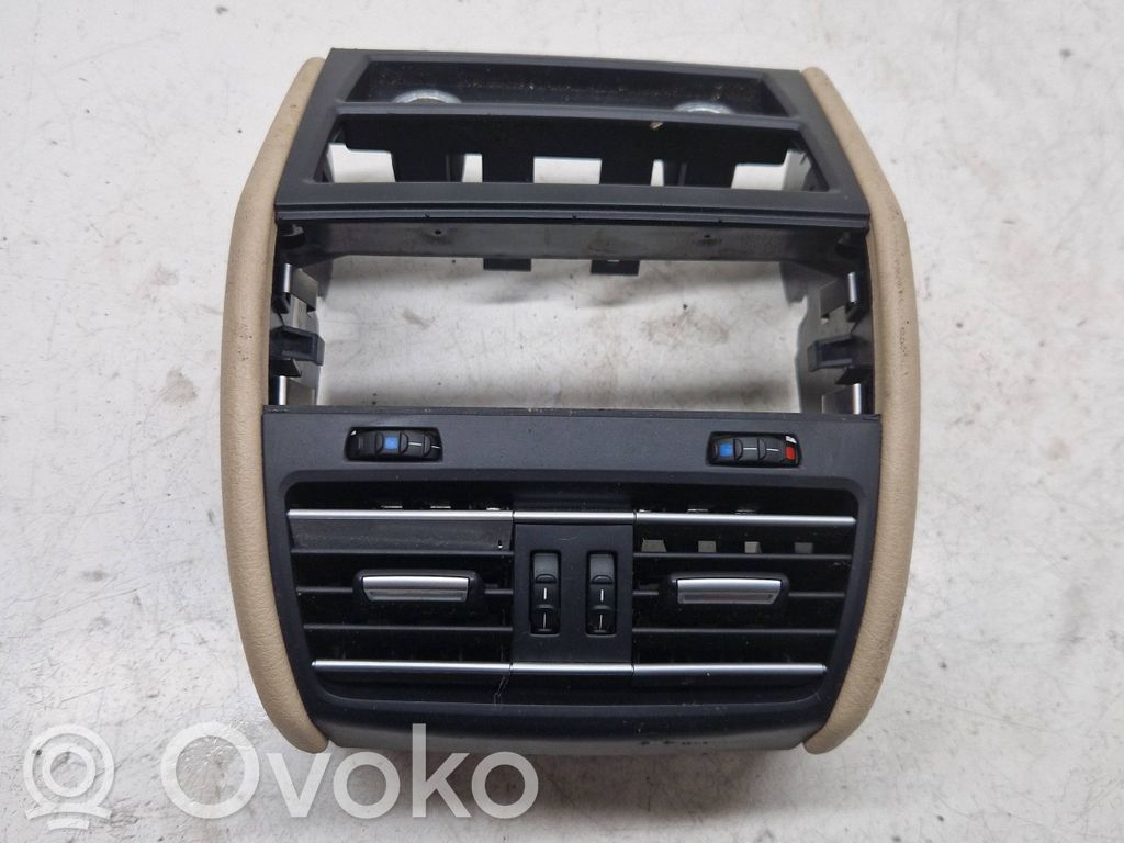 BMW 7 F01 F02 F03 F04 Grilă ventilație spate 