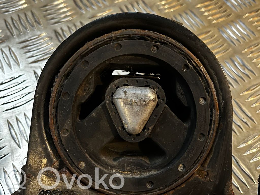 Chrysler Voyager Engine mount bracket 