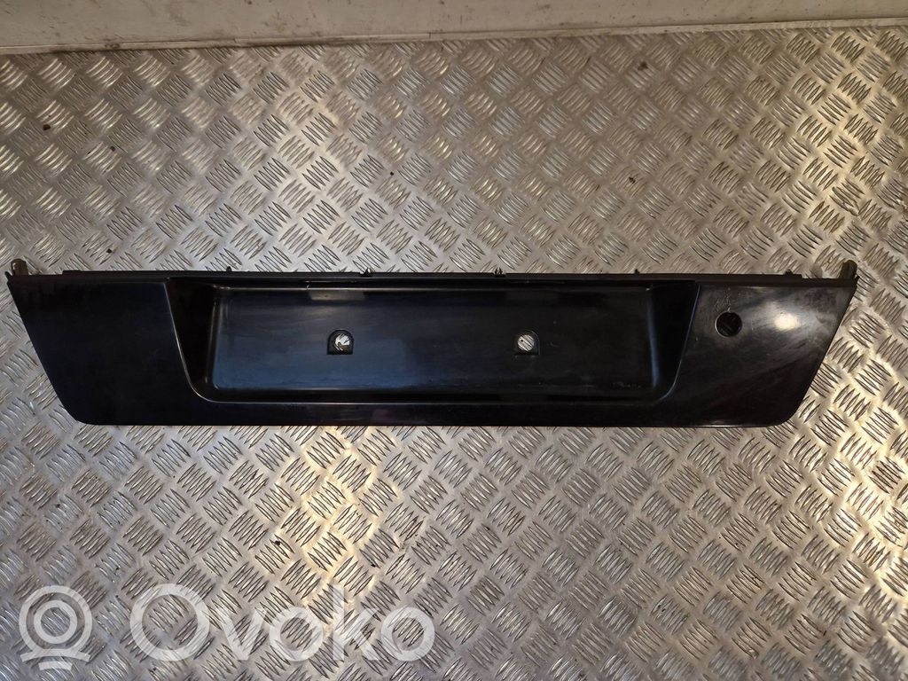BMW 7 E38 Trunk door license plate light bar 