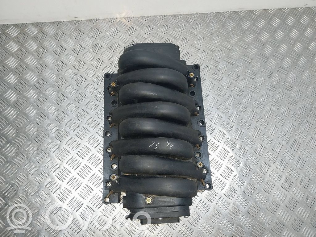 BMW X5 E53 Intake manifold 