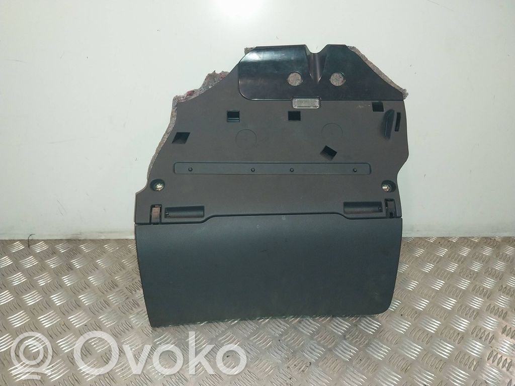 Guantera   4F1857035CN