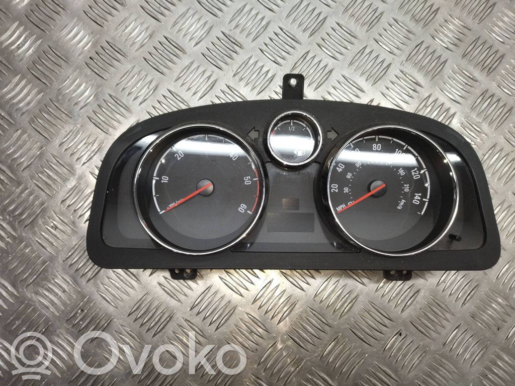 Opel Antara Спидометр (приборный щиток) 