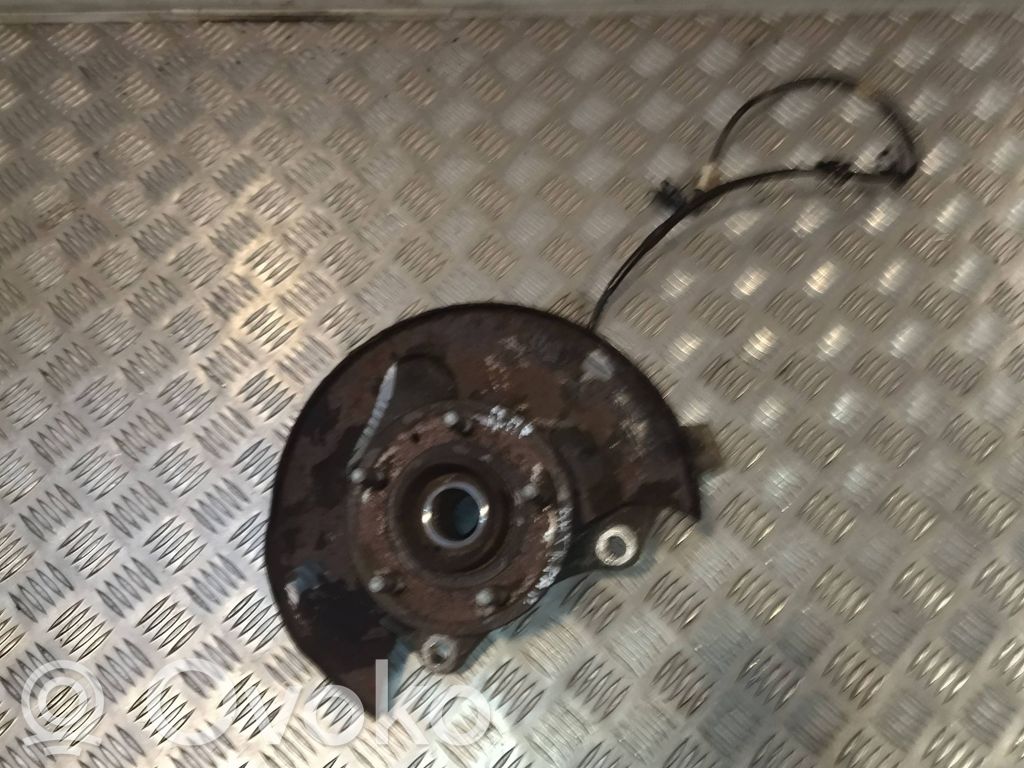 Opel Antara Cubo de rueda delantera 