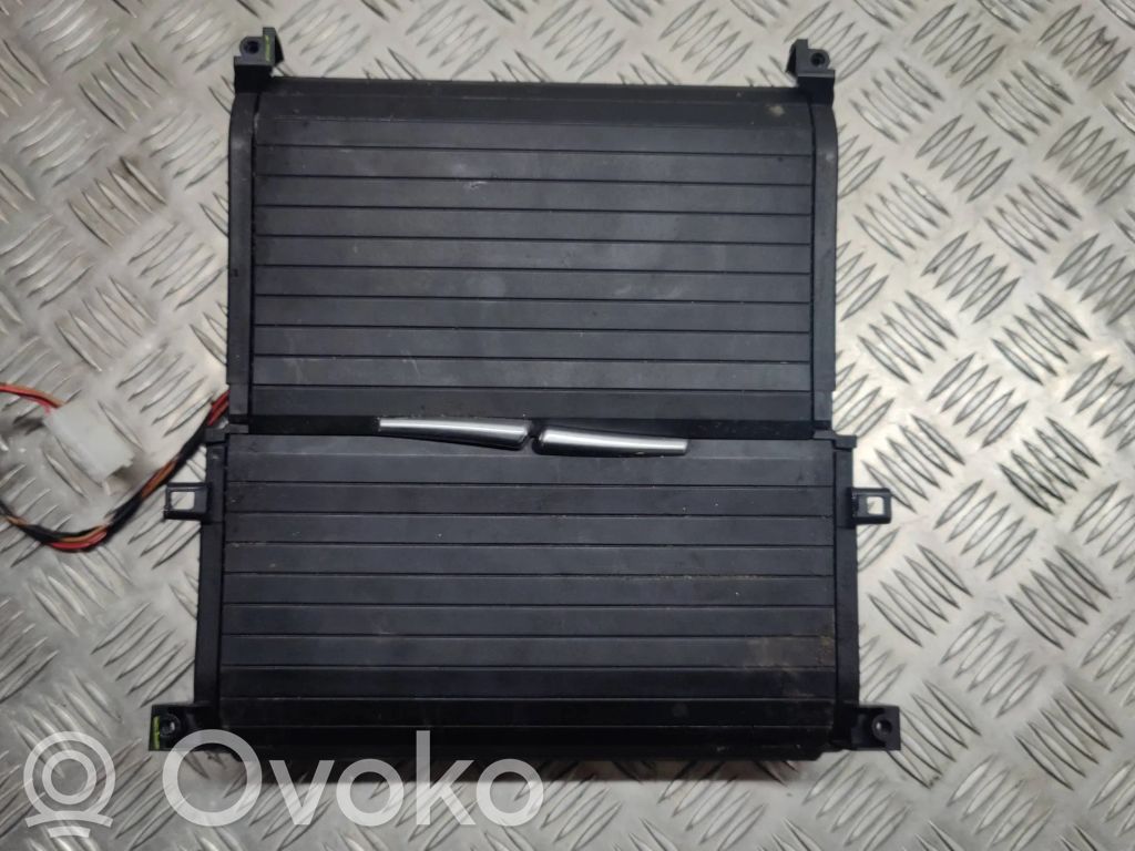 BMW X5 E70 Puodelių laikiklis (priekyje) 
