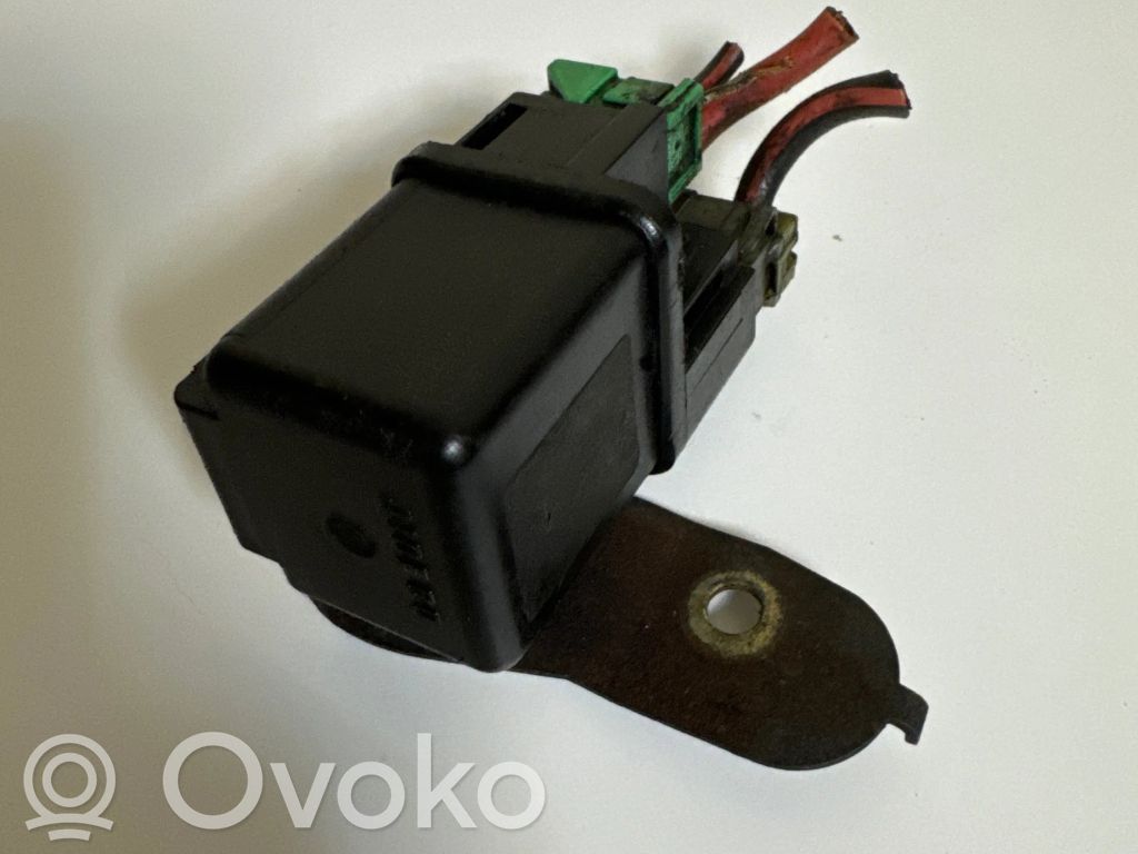 Nissan X-Trail T30 Glow plug pre-heat relay 