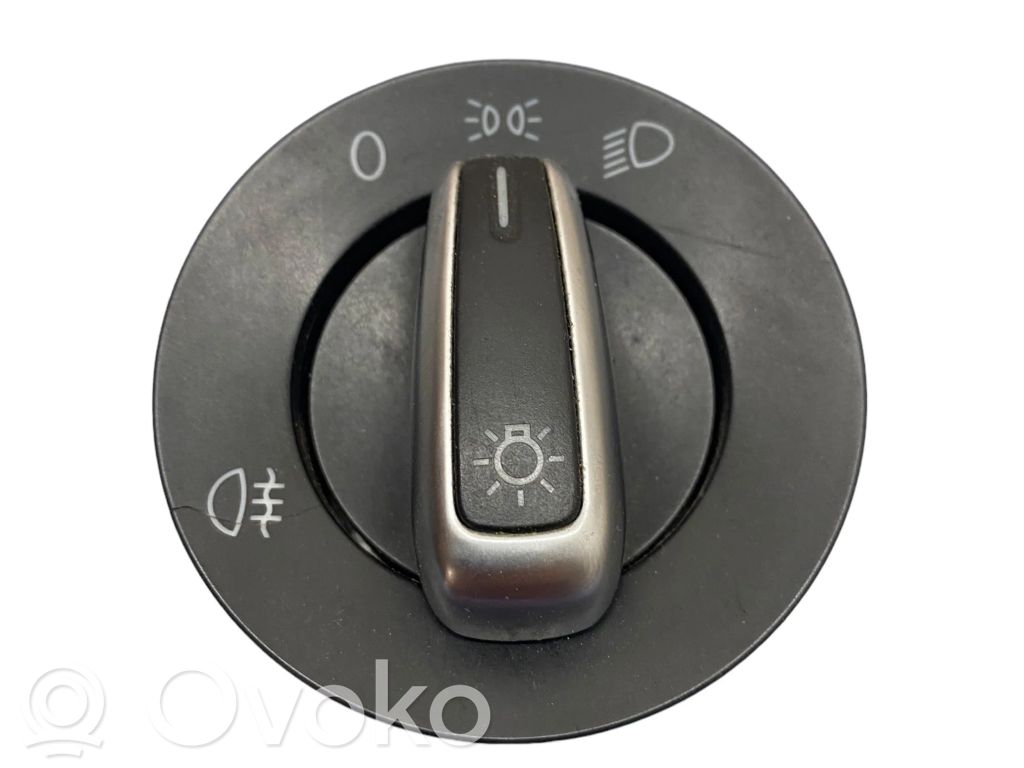 Volkswagen PASSAT B7 Light switch 