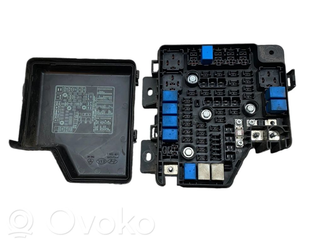 Hyundai Santa Fe Fuse box set 