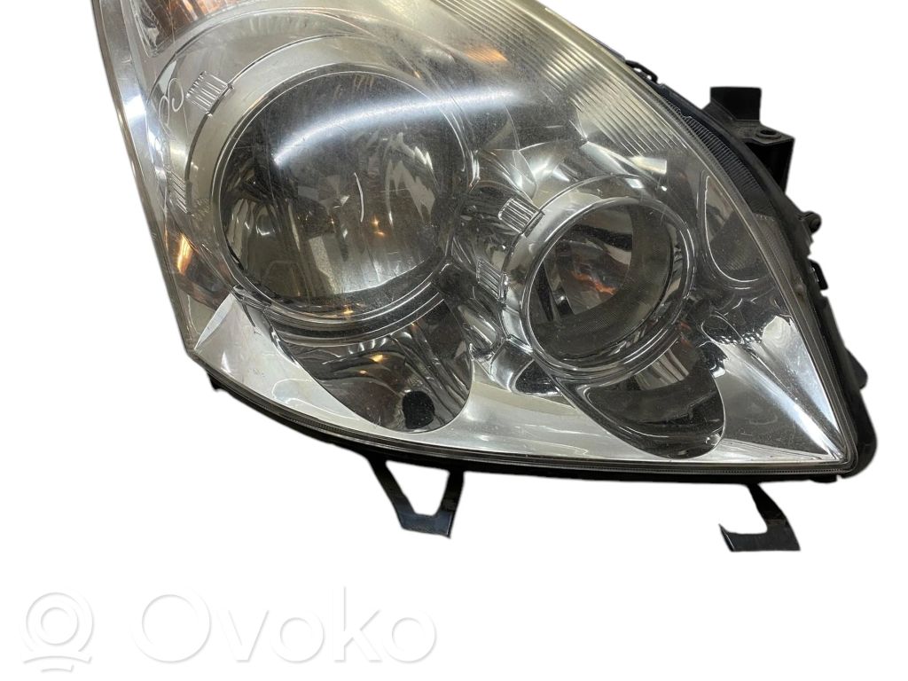 Toyota Corolla Verso AR10 Headlight/headlamp 