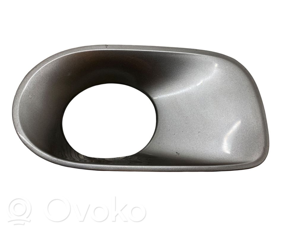 Etusumuvalon ritilä   7111764
