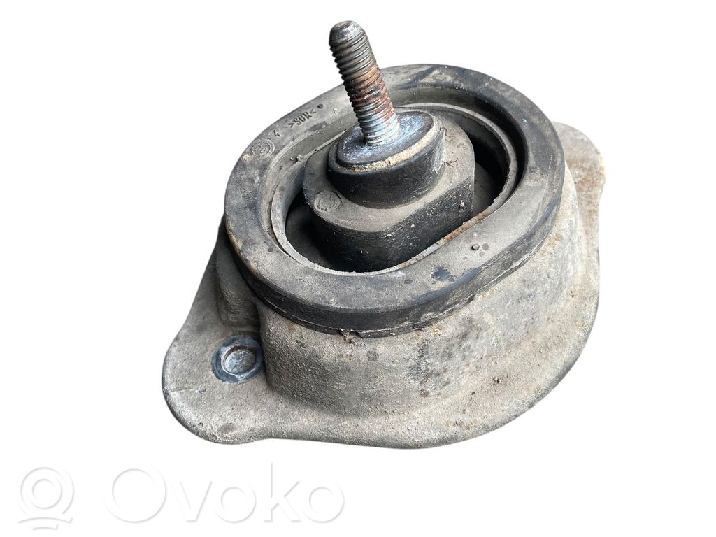 BMW X5 E53 Engine mount bracket 