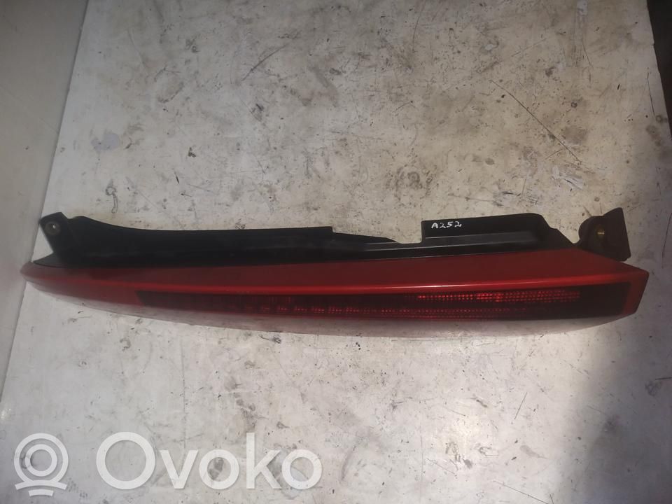 Volvo XC90 Aizmugurējais lukturis virsbūvē 