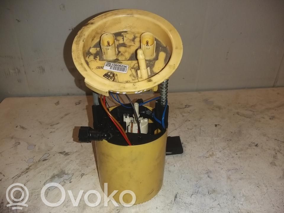 BMW 1 E82 E88 Pompe d'injection de carburant à haute pression 