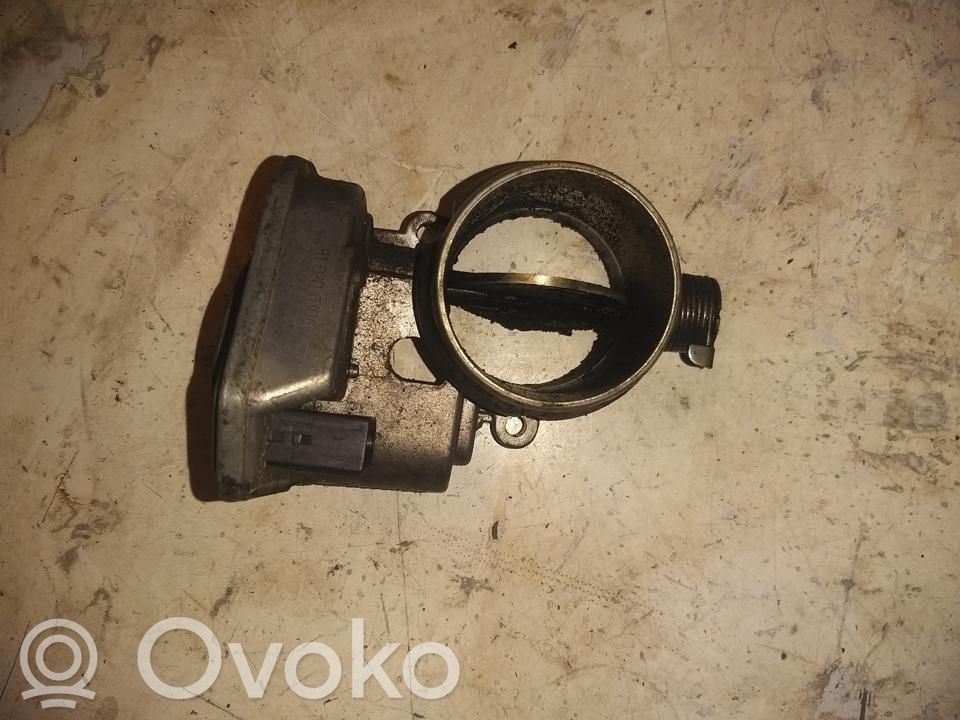 BMW 1 E81 E87 Throttle valve 