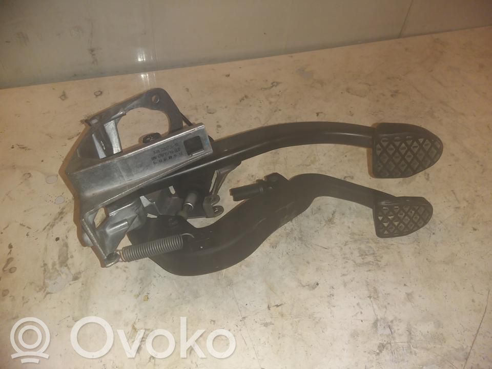 BMW 3 E92 E93 Brake pedal 