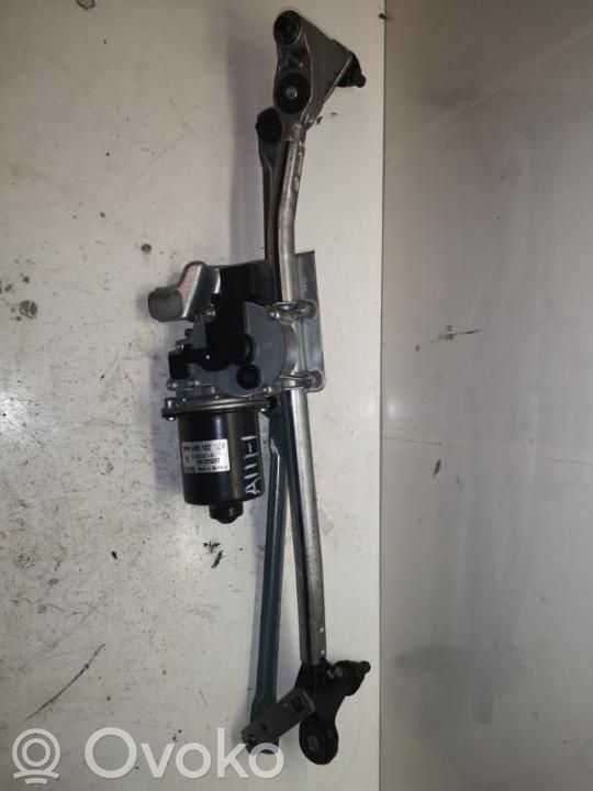 BMW 1 E82 E88 Front wiper linkage 