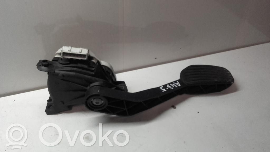 Volvo S40 Accelerator throttle pedal 