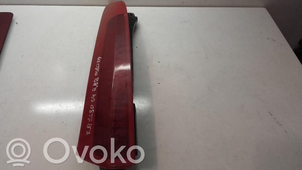 Volvo XC90 Miglas lukturis aizmugurē 