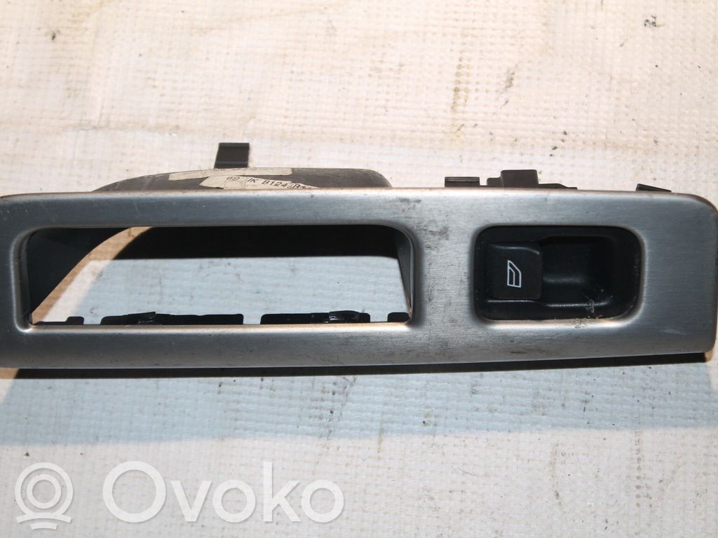 Volvo V50 Electric window control switch 