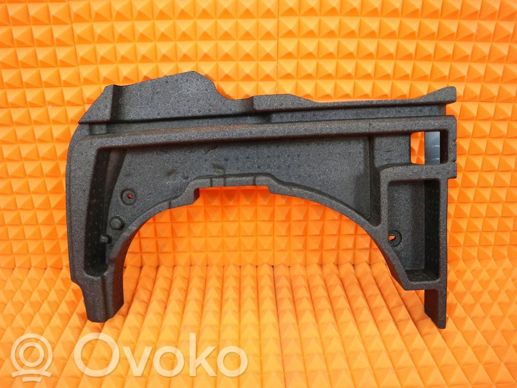 Volvo V50 Spare wheel section trim 