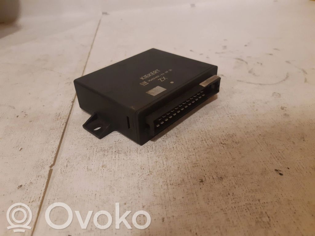 Opel Omega B1 Comfort/convenience module 