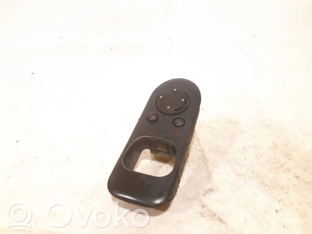Volkswagen Sharan Wing mirror switch 