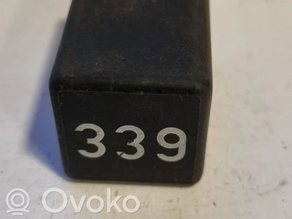 Audi 80 90 S2 B4 Muu rele 