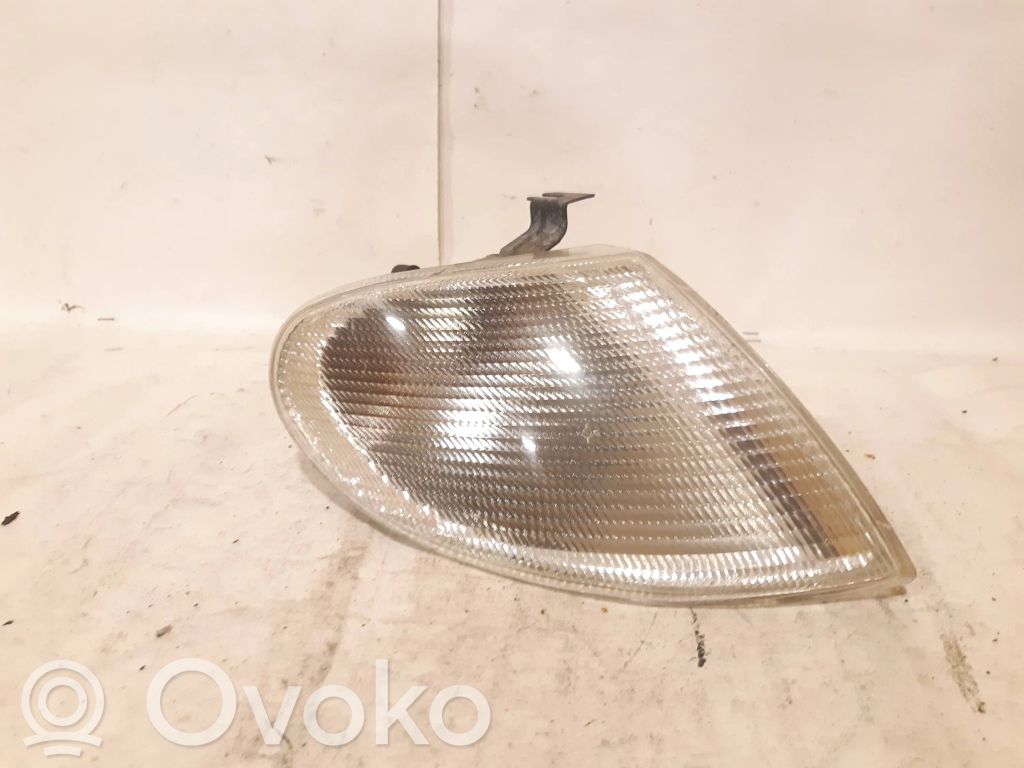 Volkswagen Sharan Front indicator light 
