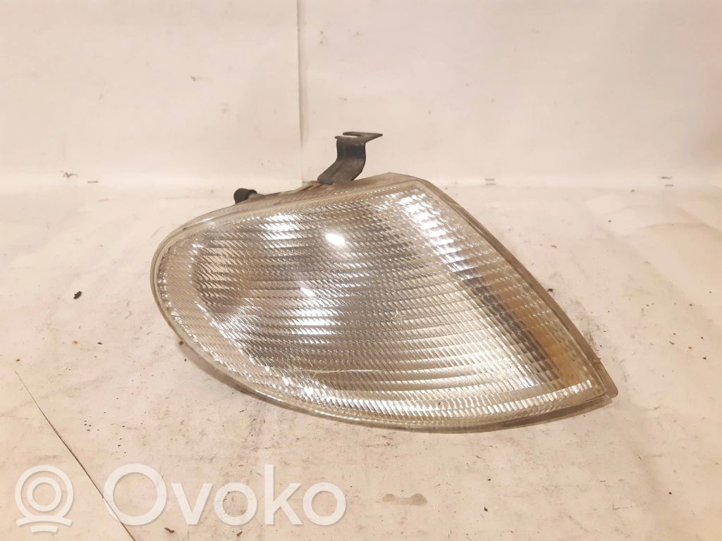 Volkswagen Sharan Front indicator light 