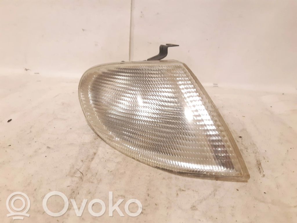 Ford Galaxy Front indicator light 