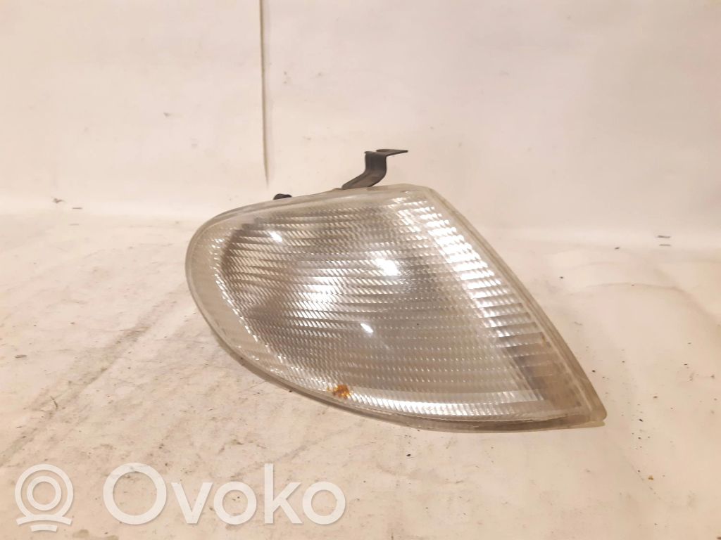 Ford Galaxy Front indicator light 