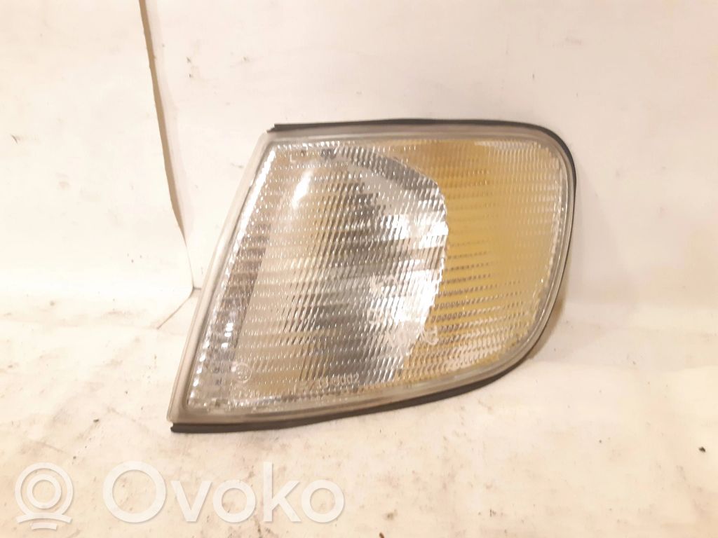 Audi 100 S4 C4 Front indicator light 