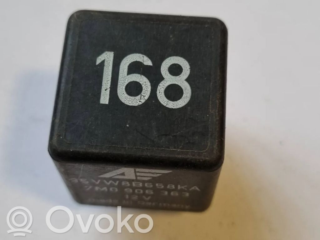 Otros relés   7M0906363,95VW8B658KA
