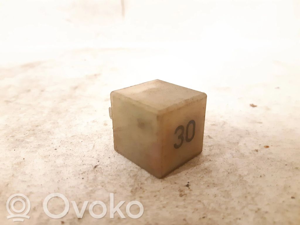 Volkswagen Golf IV Other relay 