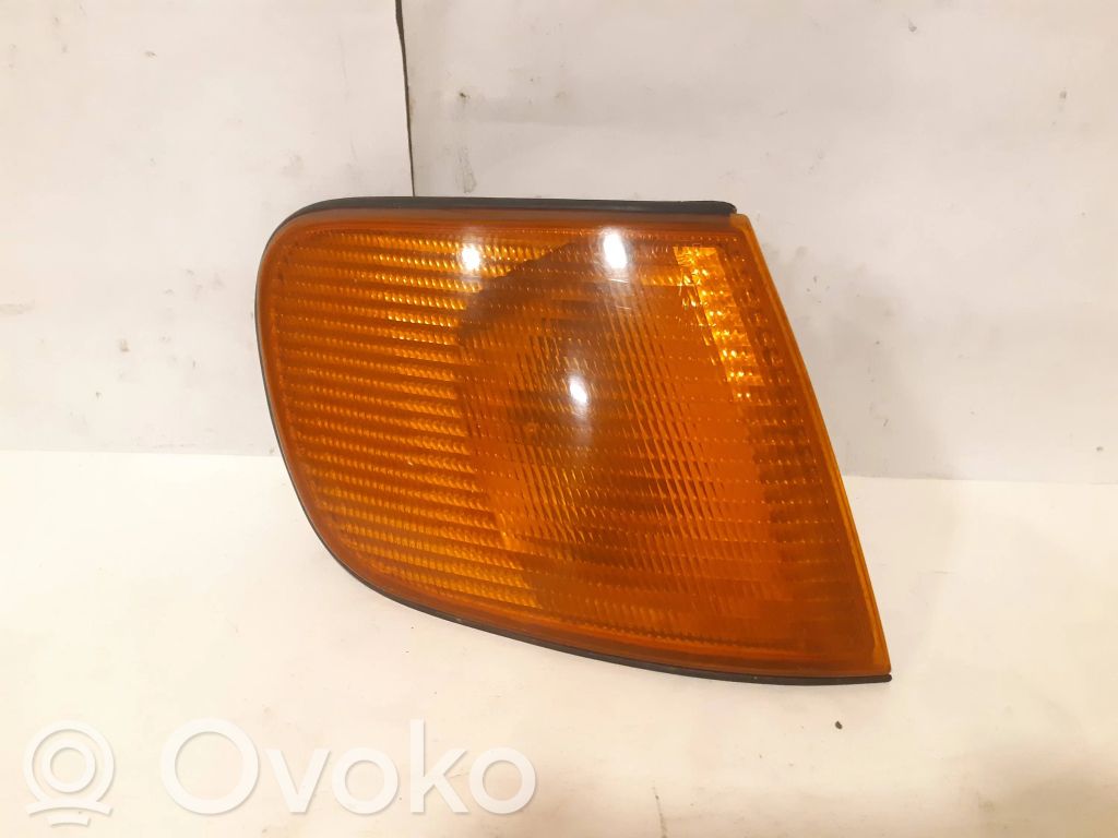 Audi A6 S6 C4 4A Front indicator light 