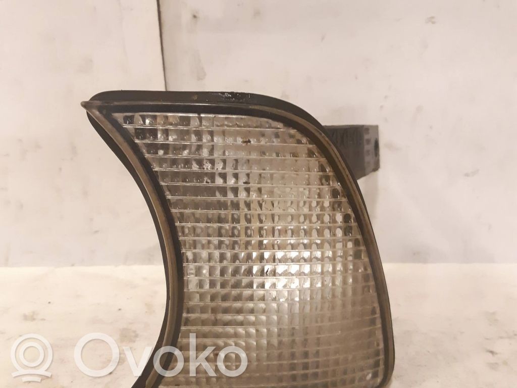 BMW 5 E34 Front indicator light 