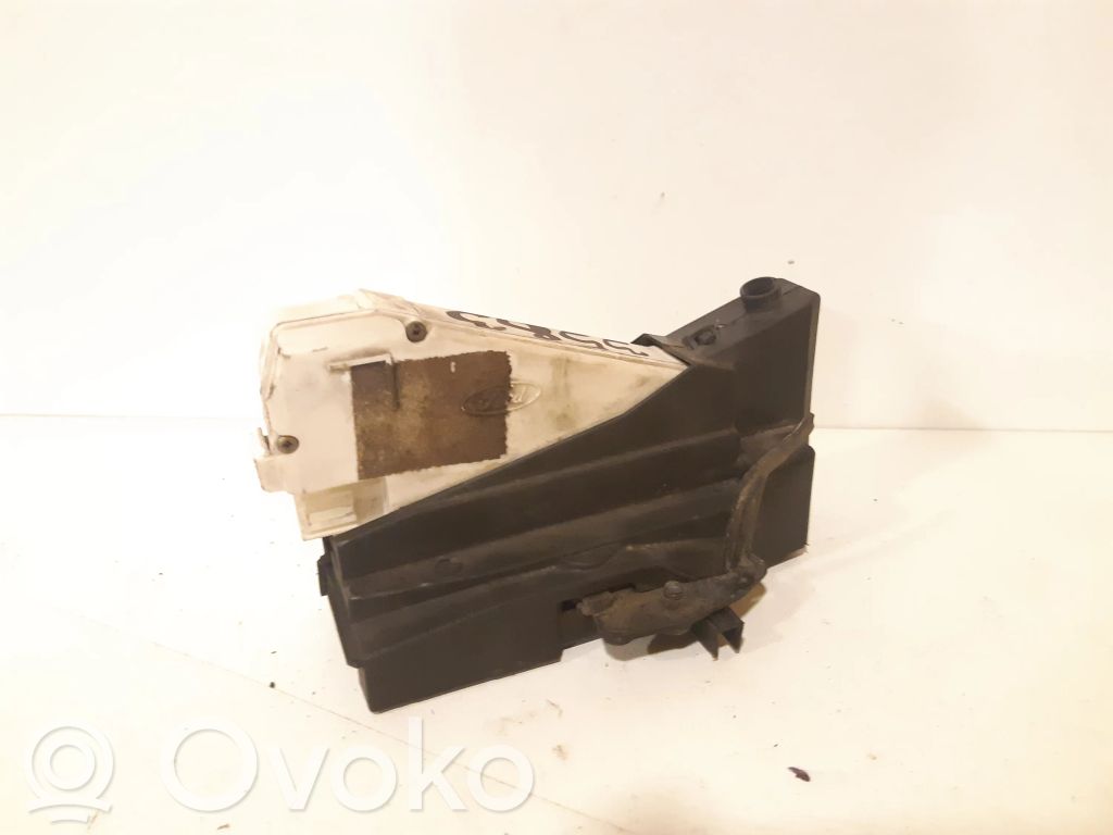 Ford Galaxy Aizmugurē slēdzene 