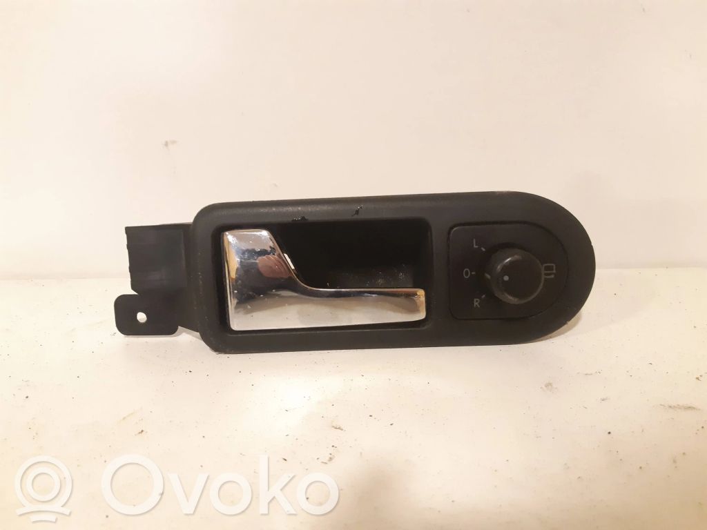 Volkswagen Golf IV Klamka wewnętrzna drzwi przednich 