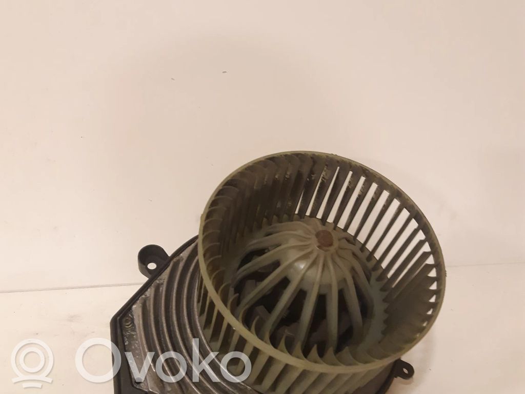 Volkswagen PASSAT B5 Heater fan/blower 